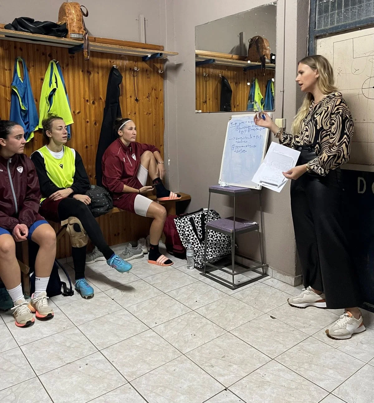 Γυναικεία Ομάδα Ποδοσφαίρου ΑΕΛ σεζόν 2022-2023 (2)